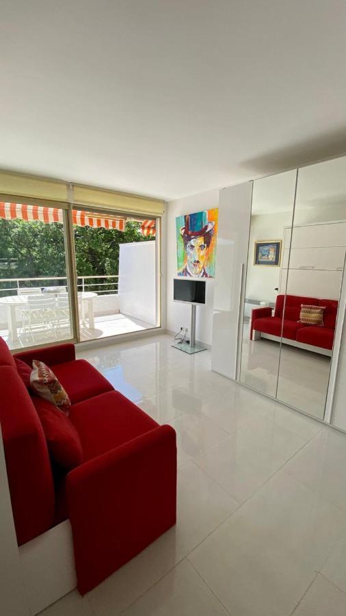 Charming Studio With Pool In Saint Tropez Apartment Luaran gambar